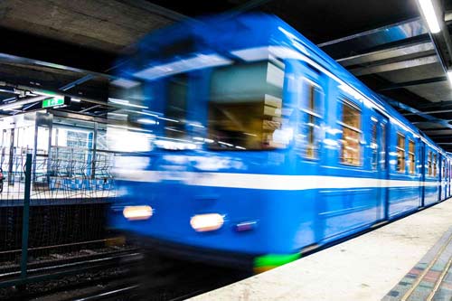 Tunnelbanetåg i Gamla Stan